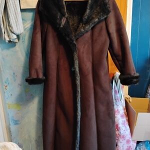 Jones New York Elegant Dark Brown Fur-Trimmed Long Coat